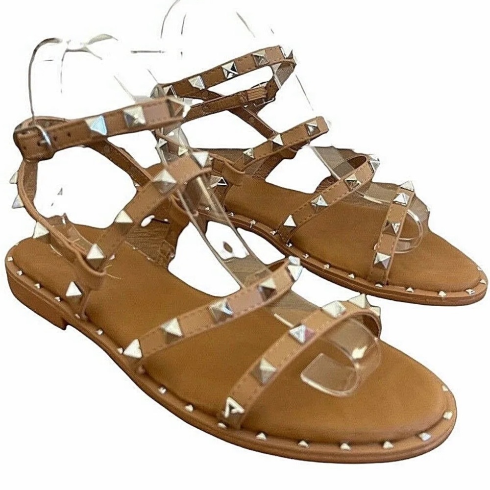 Nicole Miller Nude Stud Sandals Sz8.5